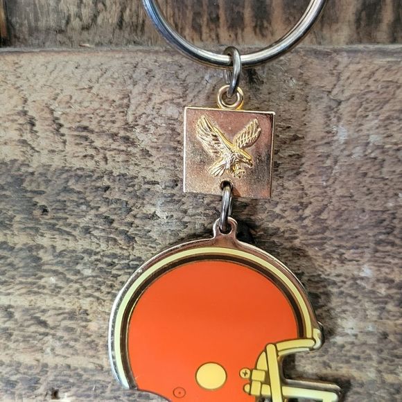 Cleveland Browns football keychain orange helmet - Picture 3 of 3